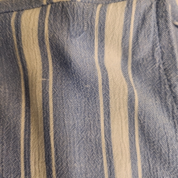 AMERICAN EAGLE OUTFITTERS Striped Blue and White Longsleeve Blouse Size XS - Picture 5 of 8